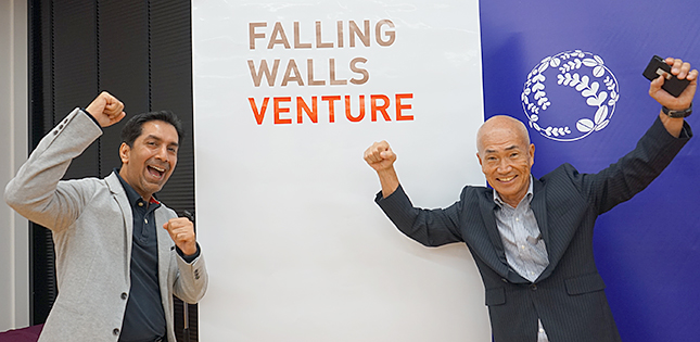 Falling Walls Venture Sendai 2016 C Pitching a Good Curve
